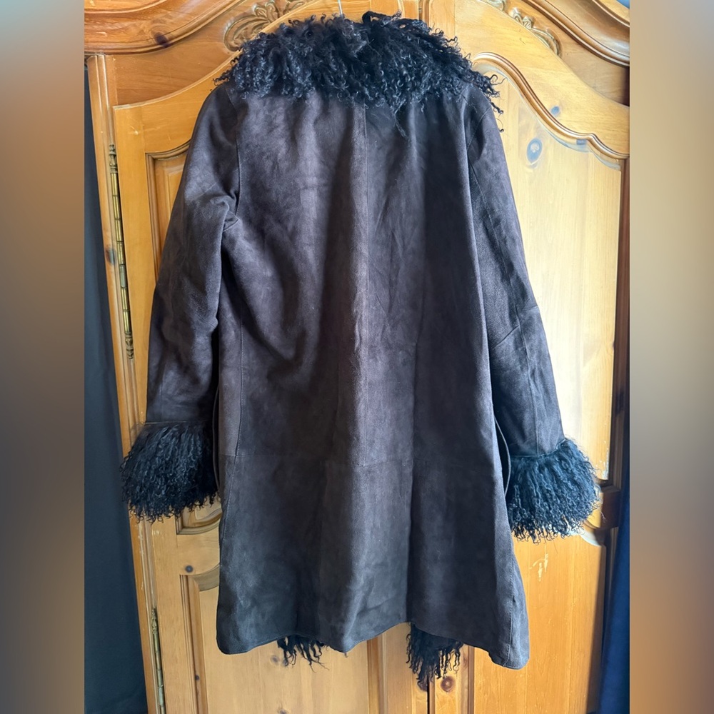 Black Shearling Coat - Women Jackets & Coats NWOT - Picture 2 of 6